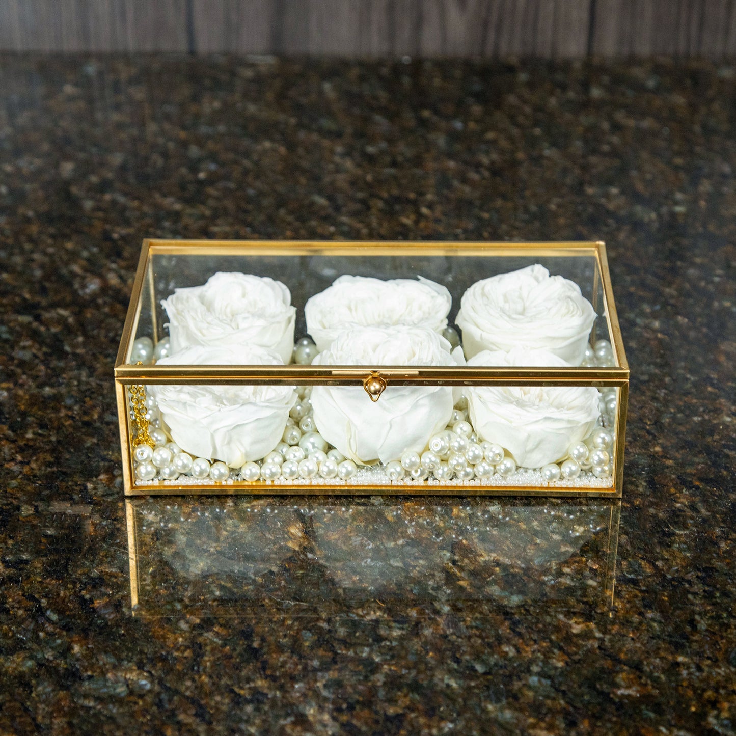 6 Preserved White Garden Roses in Glass Box